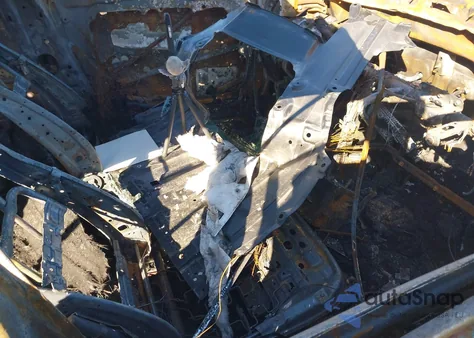 2013 Hyundai Sonata Hybrid z USA, uszkodzony, nr VIN KMHEC4A40DA093376